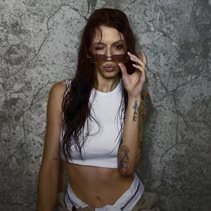 Alexandra, tattoo artist la Madiny Tattoo